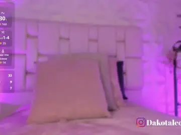 Dakota__lee  live sex cam