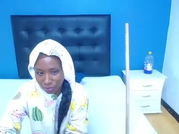 Goldenn_ass1  live sex cam