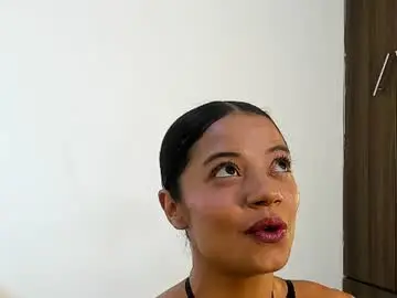 Isabella_savina  live sex cam