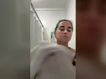 Ittyej  live sex cam