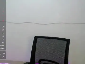 Kitty_holly  live sex cam