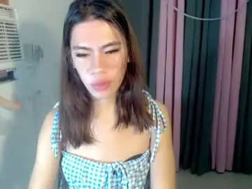 Kitty_holly  live sex cam