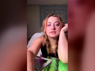 Koochiekachow  live sex cam