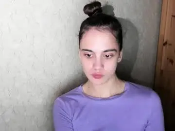 Littleashleyy  live sex cam