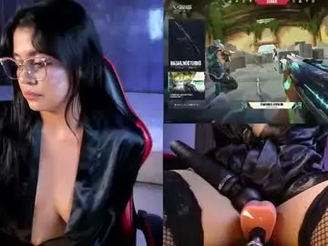 Luciareid  live sex cam