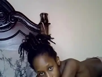 Lutino_lovebirds  live sex cam