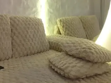 Monique_a  live sex cam