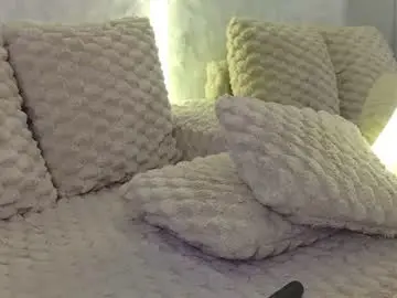 Monique_a  live sex cam