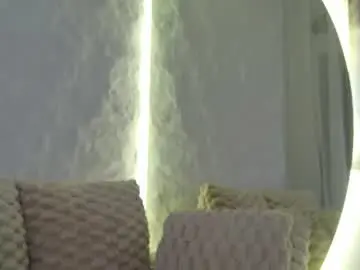 Monique_a  live sex cam