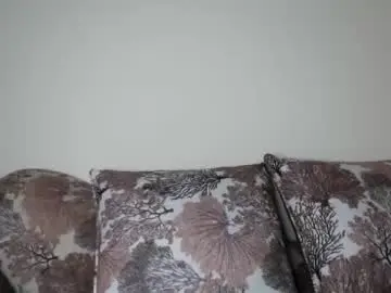 Qunnie_clarion_aria  live sex cam