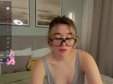 Rosanaiwaoka  live sex cam