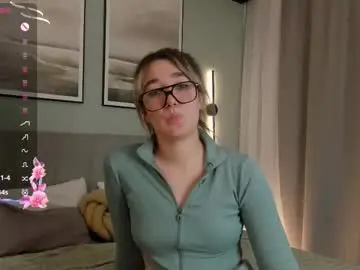 Rosanaiwaoka  live sex cam