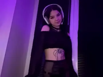 Roxiepiurkowski  live sex cam