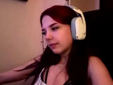 Roxiepiurkowski  live sex cam