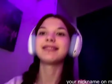 Roxiepiurkowski  live sex cam