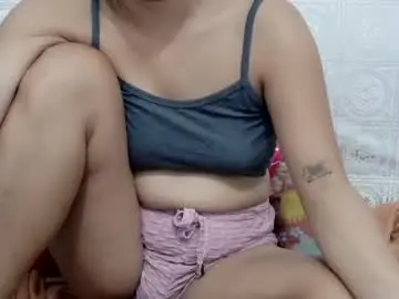 Urpinaygirl69  live sex cam
