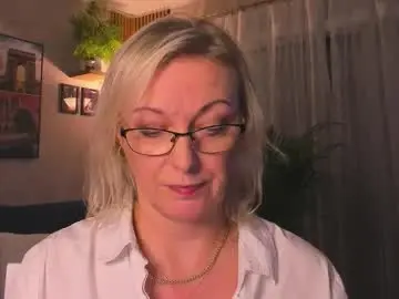 Xvanessalove  live sex cam