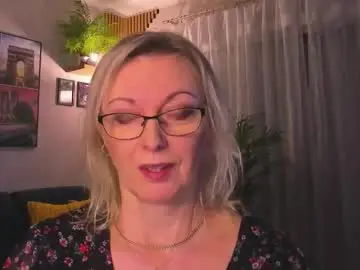 Xvanessalove  live sex cam