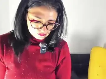 Adriana71  live sex cam