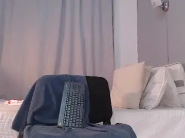 Britanny_w  live sex cam