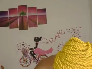 Chilly_angels  live sex cam