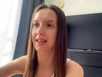 Desirewingard  live sex cam