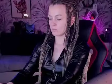 Devi_evi  live sex cam