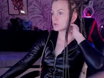 Devi_evi  live sex cam