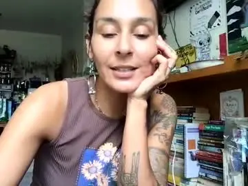 Domiana4  live sex cam