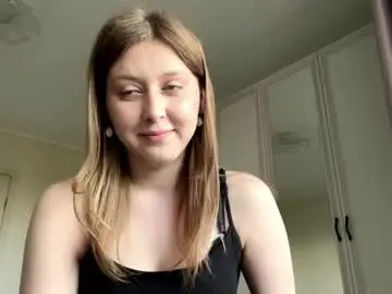 Fanniepeacemaker  live sex cam