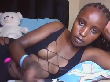 Hidnipsdesire  live sex cam