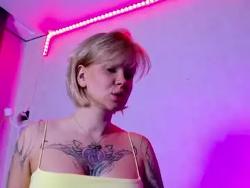 Honeyytrap  live sex cam