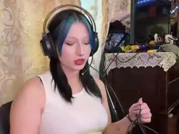 Ivyfrisbey  live sex cam