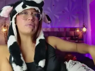 Leyla_collinss  live sex cam