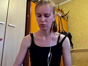 Lucyzachar  live sex cam