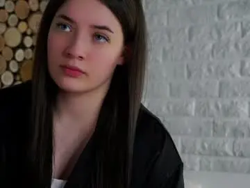 Maidabuoy  live sex cam