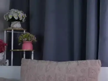 Maidabuoy  live sex cam