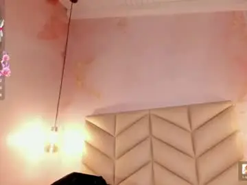 Meganqueen_1  live sex cam