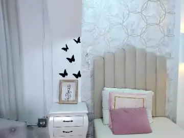 Nikki_moon_  live sex cam