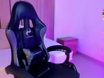 Nina_desire_  live sex cam