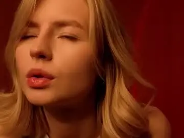 Segabood  live sex cam