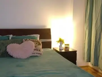 Sofi_moon26  live sex cam