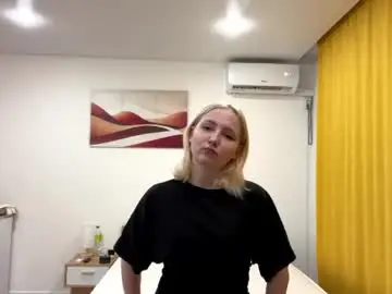 Tempiecolleran  live sex cam