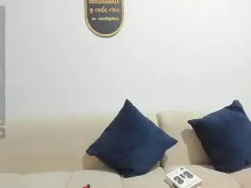 Akuma_doll  live sex cam