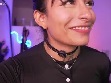 Annie_couper  live sex cam