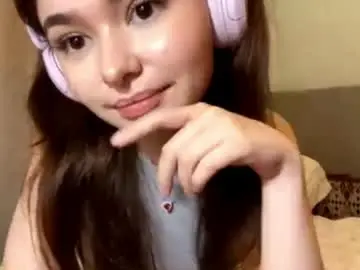 Johnnaeames  live sex cam