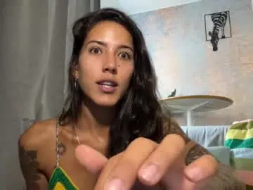 Jullyjuicy  live sex cam