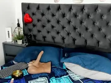 Laura_hotties  live sex cam