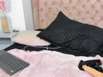 Laura_hotties  live sex cam