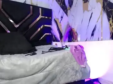 Lunaembercs  live sex cam